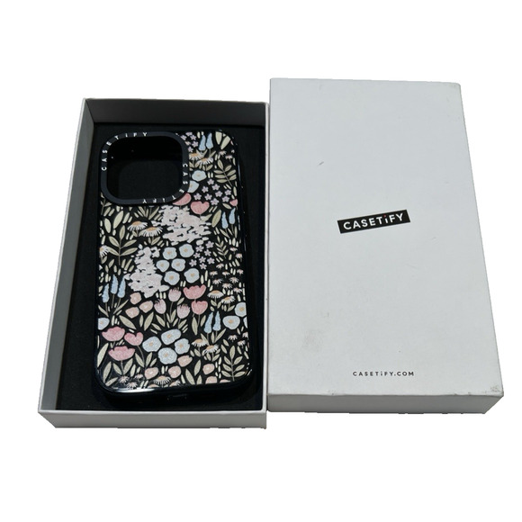 CASETiFY for iPhone 15 Pro Case Eleanor Clear/Black/Floral - Picture 1 of 4